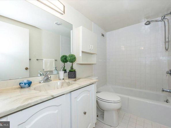 5225 Pooks Hill Road 616N, Bethesda MD 20814