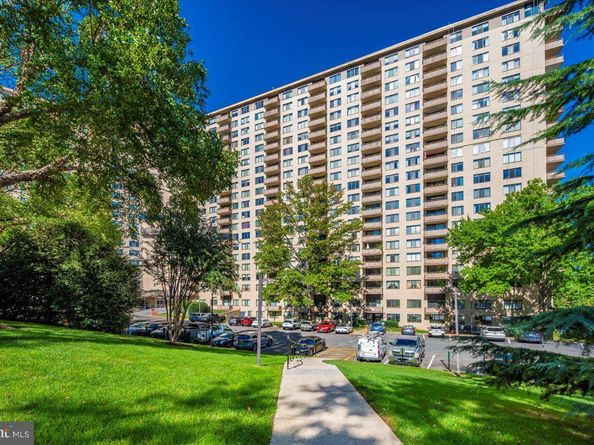 5225 Pooks Hill Road 616N, Bethesda MD 20814