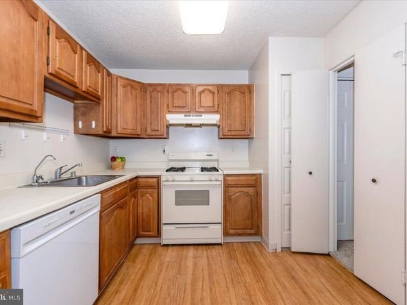 5225 Pooks Hill Road 616N, Bethesda MD 20814