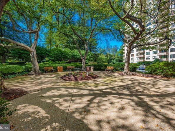 5225 Pooks Hill Road 616N, Bethesda MD 20814