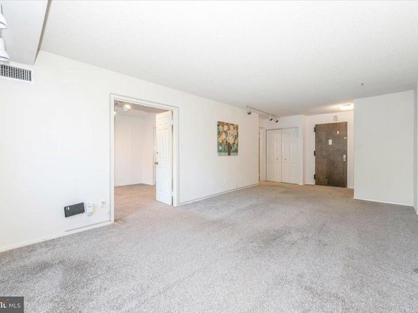 5225 Pooks Hill Road 616N, Bethesda MD 20814