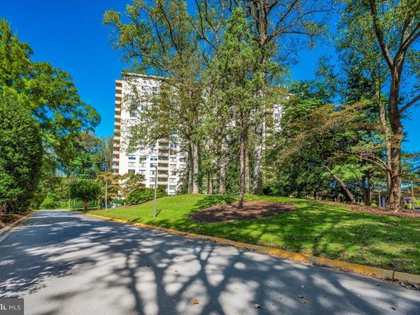 5225 Pooks Hill Road 616N, Bethesda MD 20814