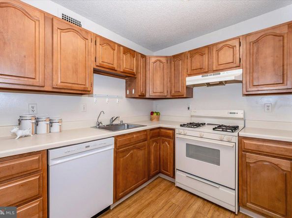 5225 Pooks Hill Road 616N, Bethesda MD 20814