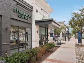 2665 Prosperity Avenue 111, Fairfax VA 22031