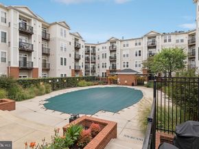 2665 Prosperity Avenue 111, Fairfax VA 22031