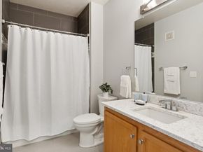 2665 Prosperity Avenue 111, Fairfax VA 22031
