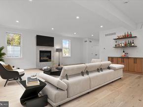 10 Churchville Lane, Churchville PA 18966