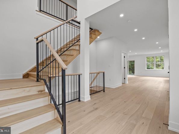 10 Churchville Lane, Churchville PA 18966