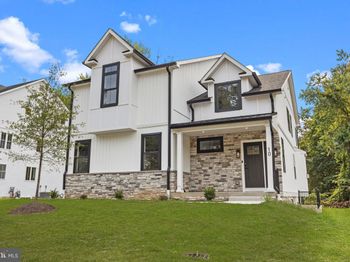 10 Churchville Lane