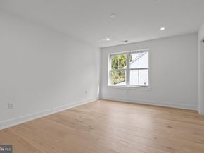 10 Churchville Lane, Churchville PA 18966