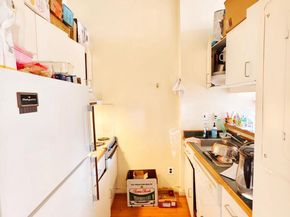 1010 Race Street 8I, Philadelphia PA 19107