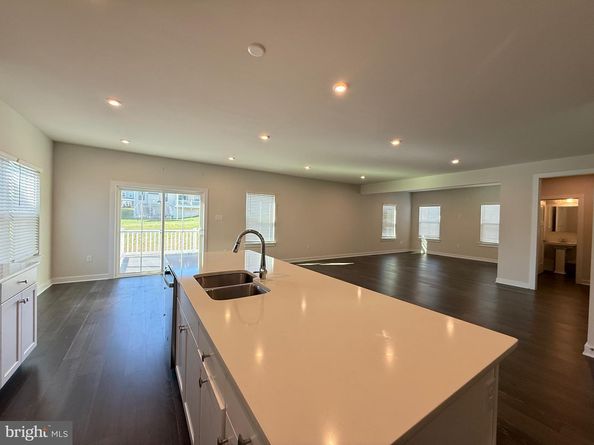 1045 Miles Court, Cheltenham PA 19012