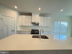 1045 Miles Court, Cheltenham PA 19012