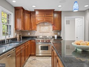 6710 Wemberly Way, Mclean VA 22101