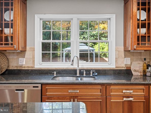 6710 Wemberly Way, Mclean VA 22101