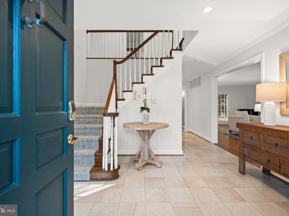 6710 Wemberly Way, Mclean VA 22101