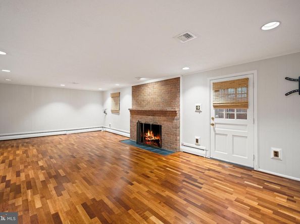 6710 Wemberly Way, Mclean VA 22101