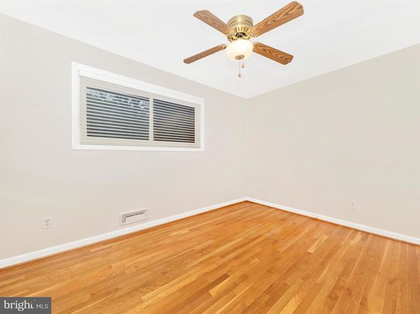 7203 Homestead Place, Springfield VA 22151