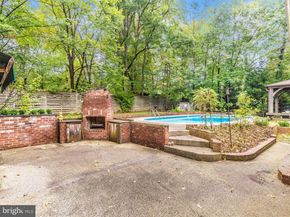 7203 Homestead Place, Springfield VA 22151