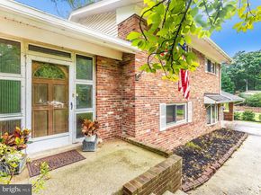 7203 Homestead Place, Springfield VA 22151