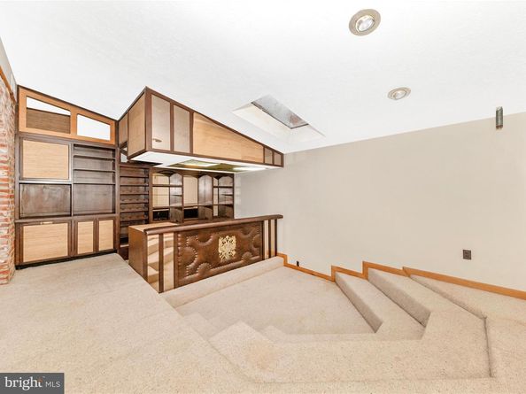 7203 Homestead Place, Springfield VA 22151