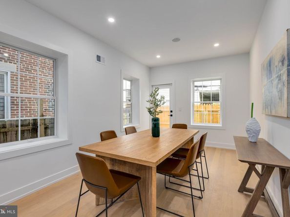 2139 Bainbridge Street, Philadelphia PA 19146