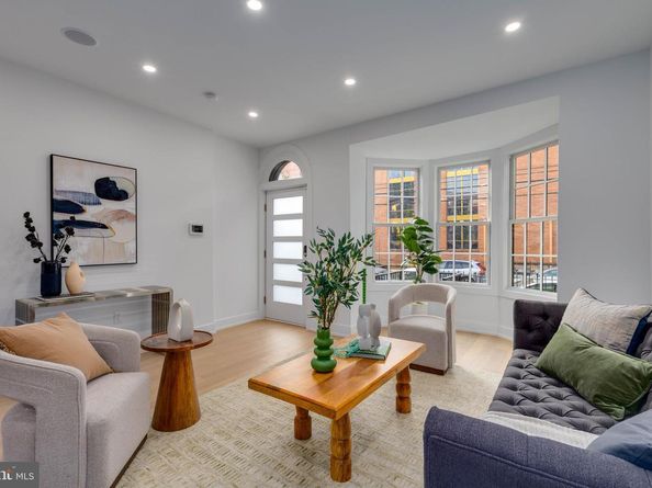2139 Bainbridge Street, Philadelphia PA 19146