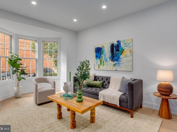 2139 Bainbridge Street, Philadelphia PA 19146