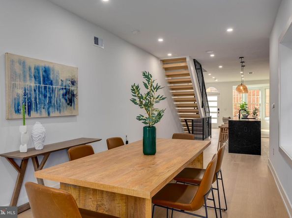 2139 Bainbridge Street, Philadelphia PA 19146