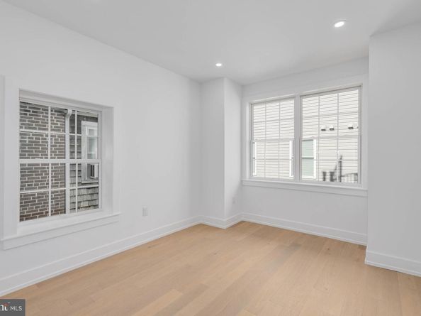 2139 Bainbridge Street, Philadelphia PA 19146