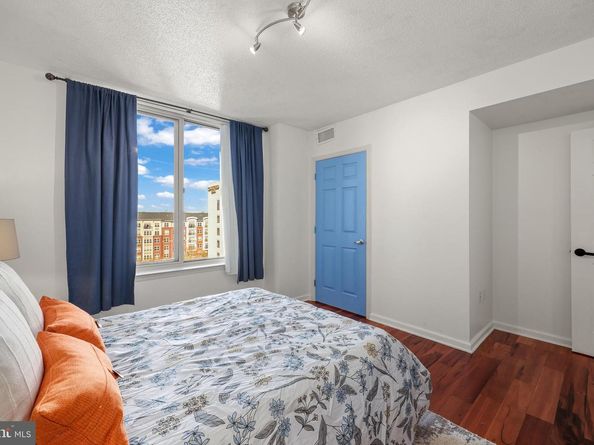 2726 Gallows Road 1004, Vienna VA 22180