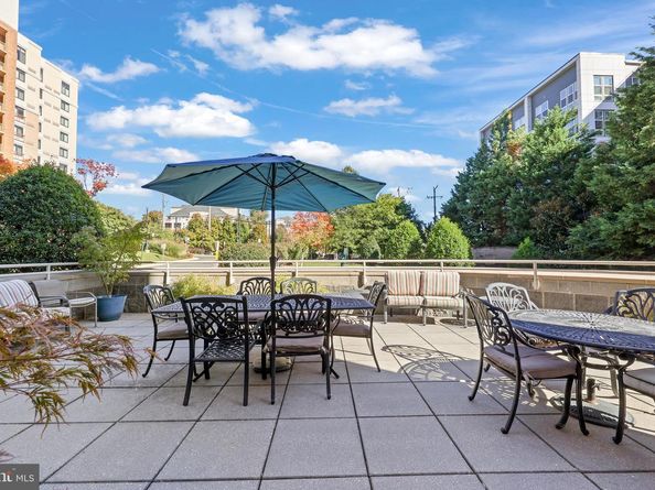 2726 Gallows Road 1004, Vienna VA 22180