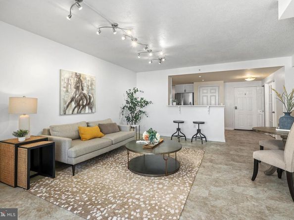 2726 Gallows Road 1004, Vienna VA 22180