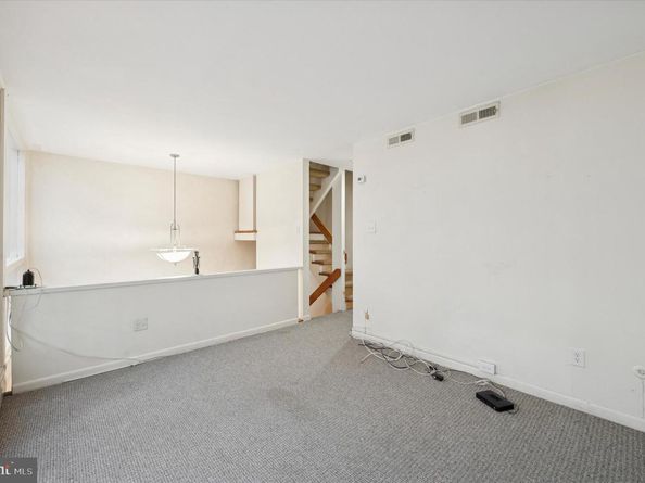 304 Delancey Street, Philadelphia PA 19106