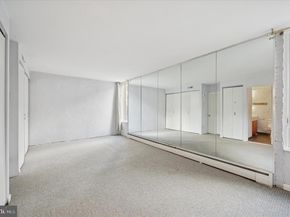 304 Delancey Street, Philadelphia PA 19106