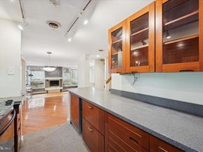 304 Delancey Street, Philadelphia PA 19106