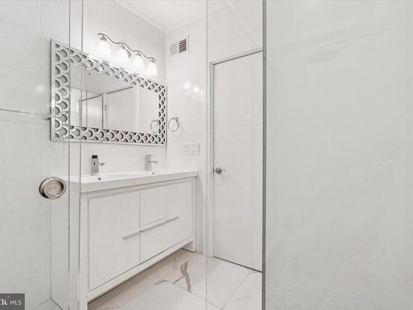 774 S Hicks Street, Philadelphia PA 19146