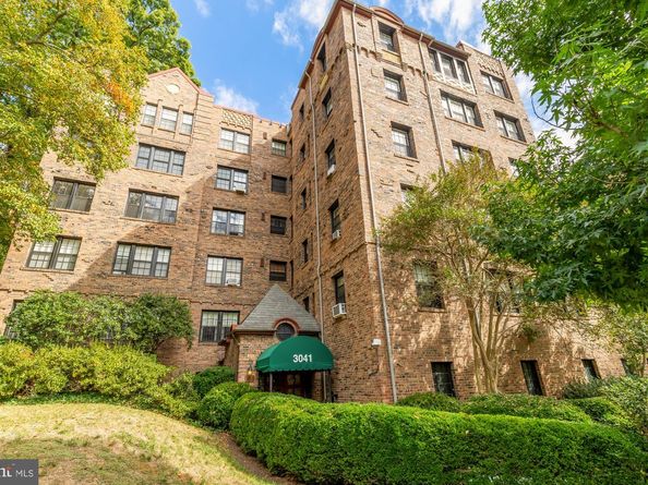 3041 Sedgwick Street NW 402D, Washington DC 20008