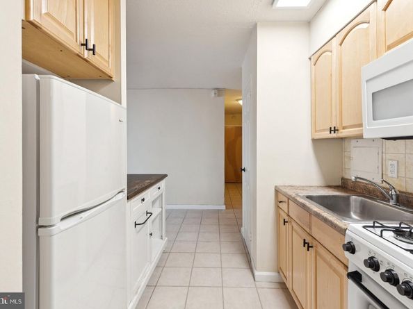 2101 Chestnut Street 719, Philadelphia PA 19103