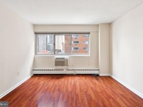 2101 Chestnut Street 719, Philadelphia PA 19103