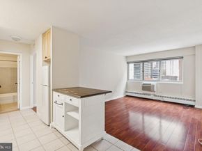 2101 Chestnut Street 719, Philadelphia PA 19103