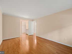 11721 Karbon Hill Court T2, Reston VA 20191