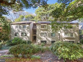 11721 Karbon Hill Court T2, Reston VA 20191