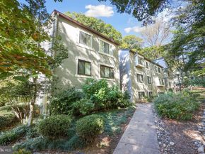 11721 Karbon Hill Court T2, Reston VA 20191