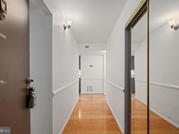 11721 Karbon Hill Court T2, Reston VA 20191