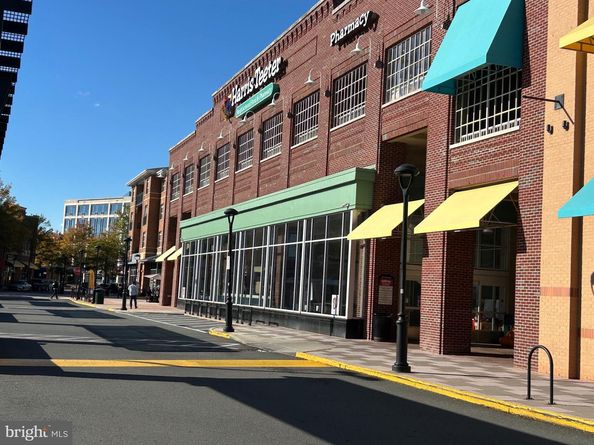 12933 Centre Park Circle 305, Herndon VA 20171