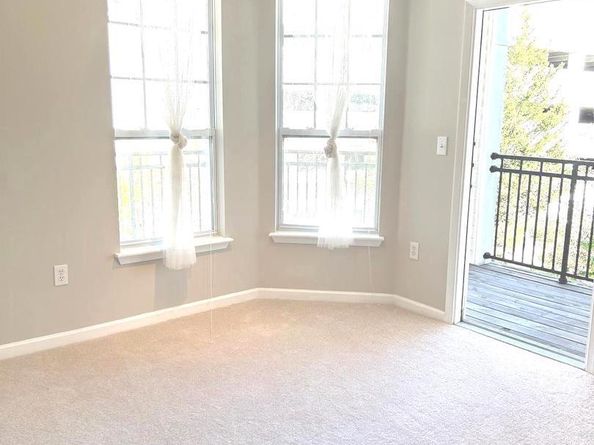 12933 Centre Park Circle 305, Herndon VA 20171