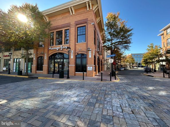 12933 Centre Park Circle 305, Herndon VA 20171