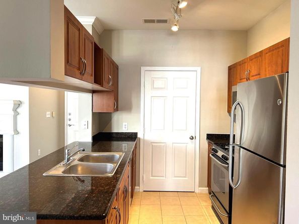 12933 Centre Park Circle 305, Herndon VA 20171