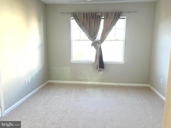 12933 Centre Park Circle 305, Herndon VA 20171